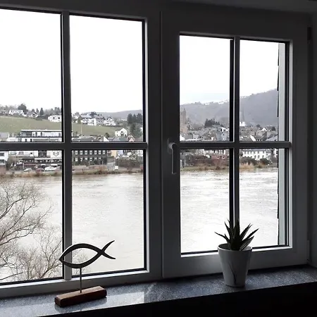 Leeseits Apartament *